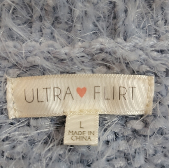 Ultra Flirt Womens Blue V-Neck Cropped Sweater Size L - Picture 2 of 5